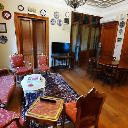 Villa Historic Flower Mansion *